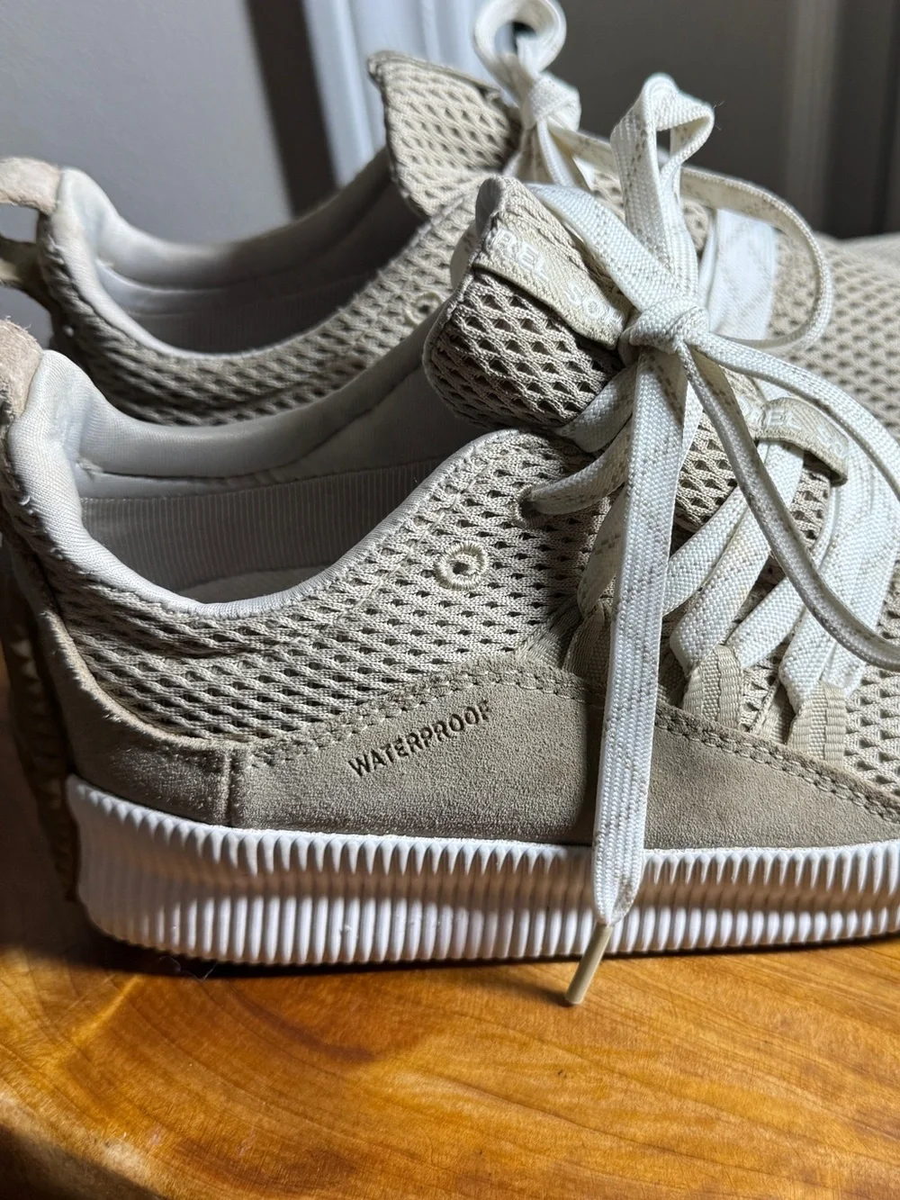 Sorel Women's Out 'N About Plus Waterproof Lace Sneakers Tan/White Mesh Sz. 6.5 - Picture 9 of 16